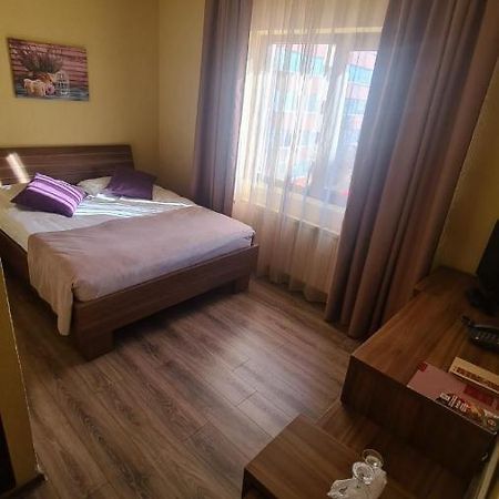 Hotel Gema ブラショフ エクステリア 写真