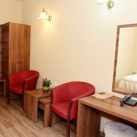 Hotel Gema ブラショフ エクステリア 写真