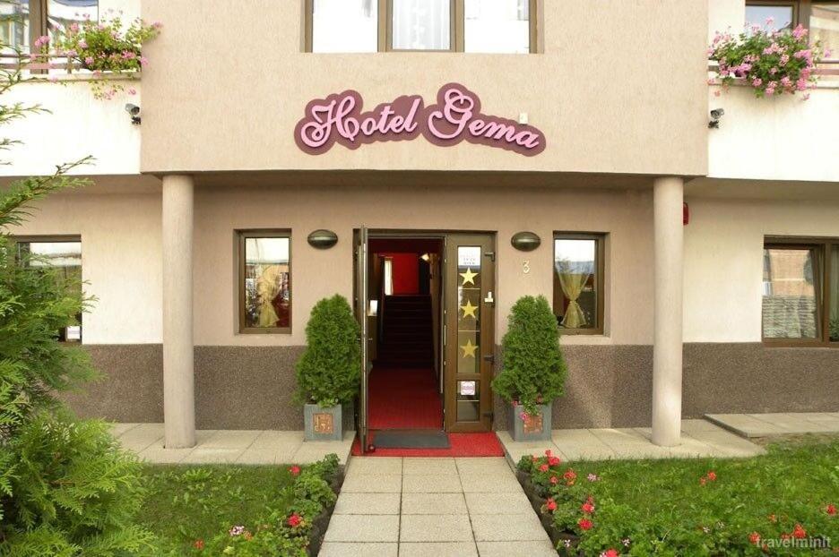 Hotel Gema ブラショフ エクステリア 写真