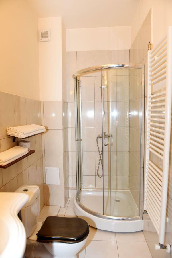 Hotel Gema ブラショフ エクステリア 写真