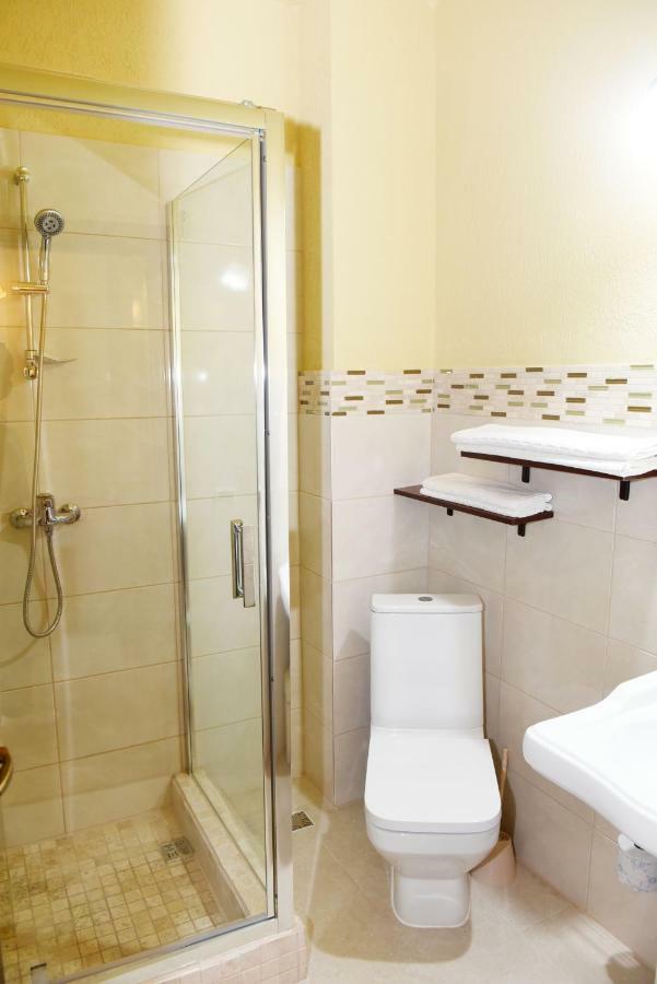 Hotel Gema ブラショフ エクステリア 写真